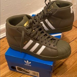 Adidas Shell Toe Pro Model 'Olive’